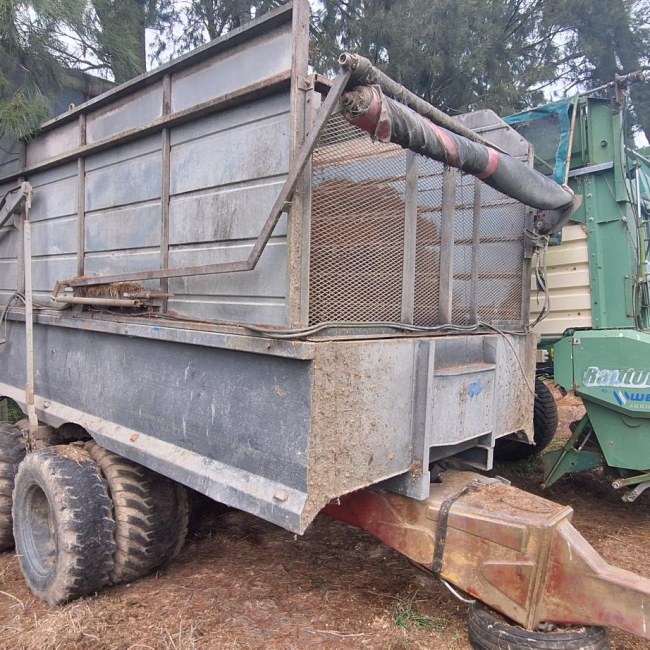 SILAGE BIN TRAILER