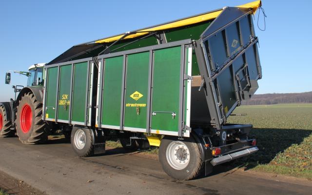 Strautmann Three-way tipping trailer SZK