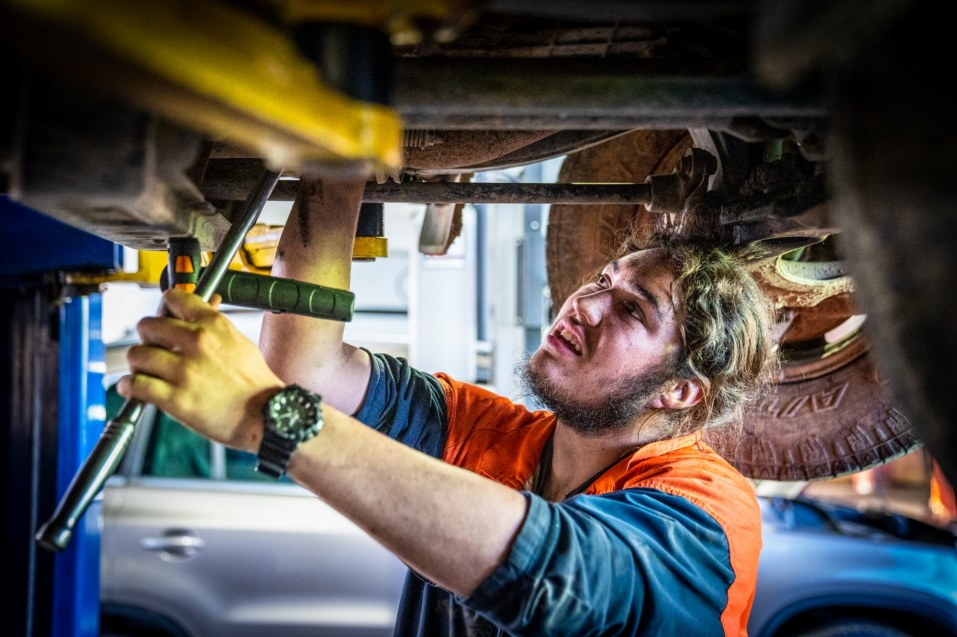 Vehicle service and repairs