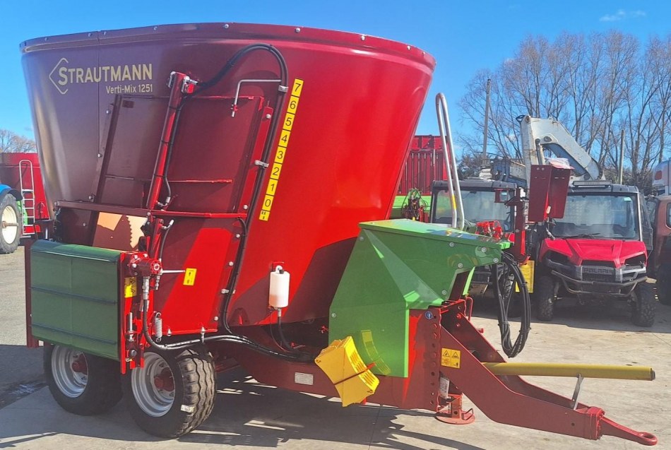 *NEW* Strautmann VM1251